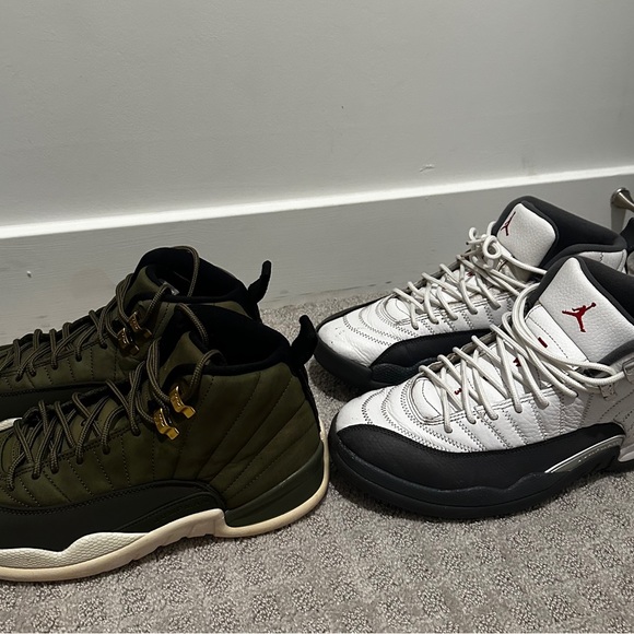 Jordan 12 size 9.5 - Picture 3 of 6